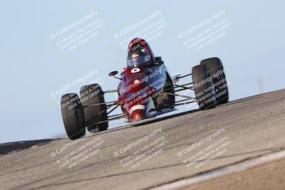 media/Oct-26-2025-CalClub SCCA (Sun) [[8ce1e69566]]/Group 6/Grapevine/